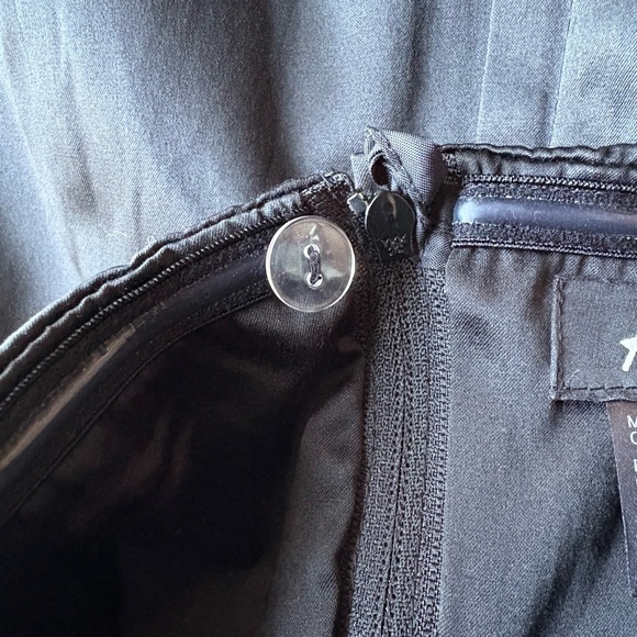 H&M Black Pleated Sweetheart Cocktail Dress - Picture 7 of 9